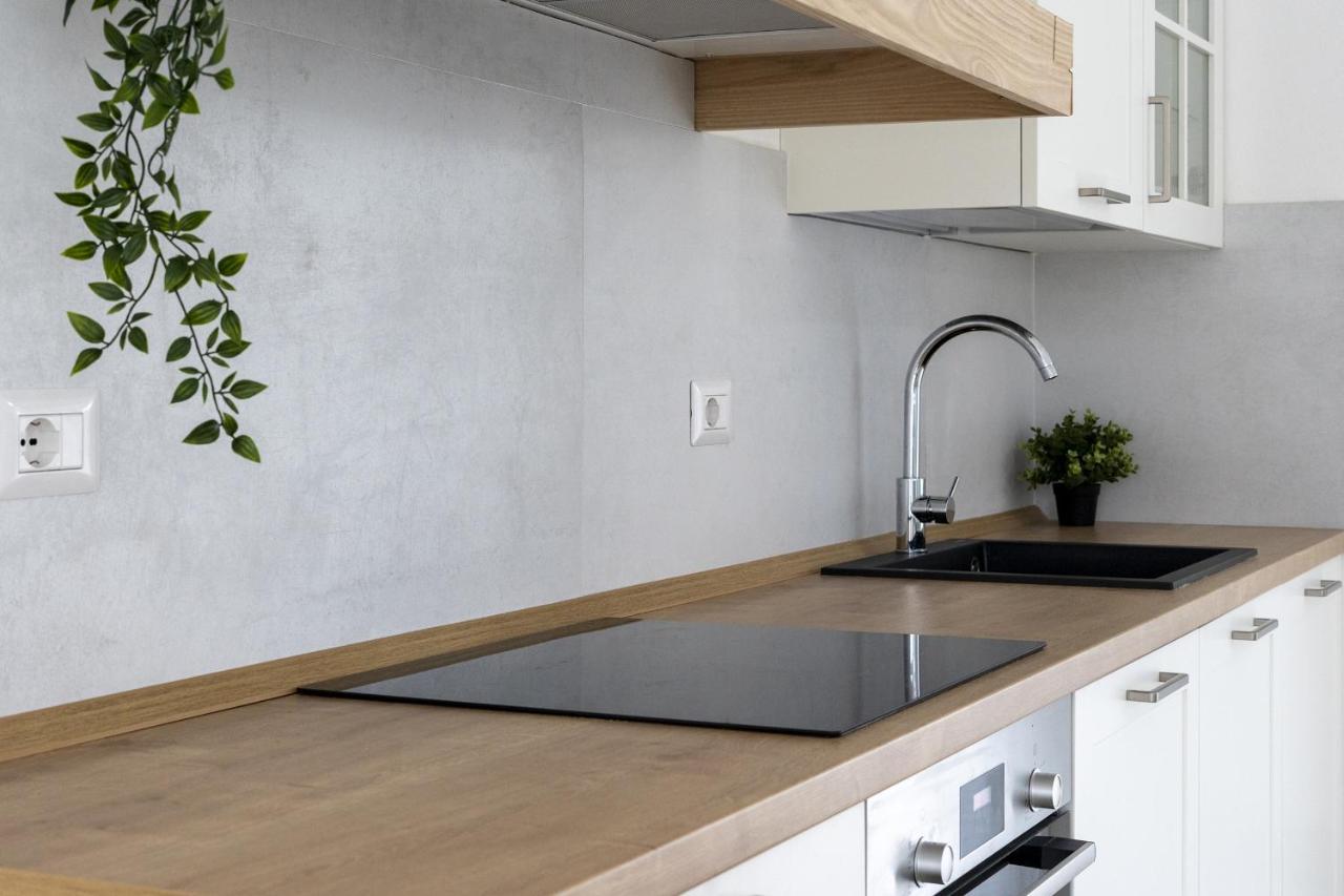 Villa Elena - Affitti Brevi Italia อาร์บาตักซ์ ภายนอก รูปภาพ